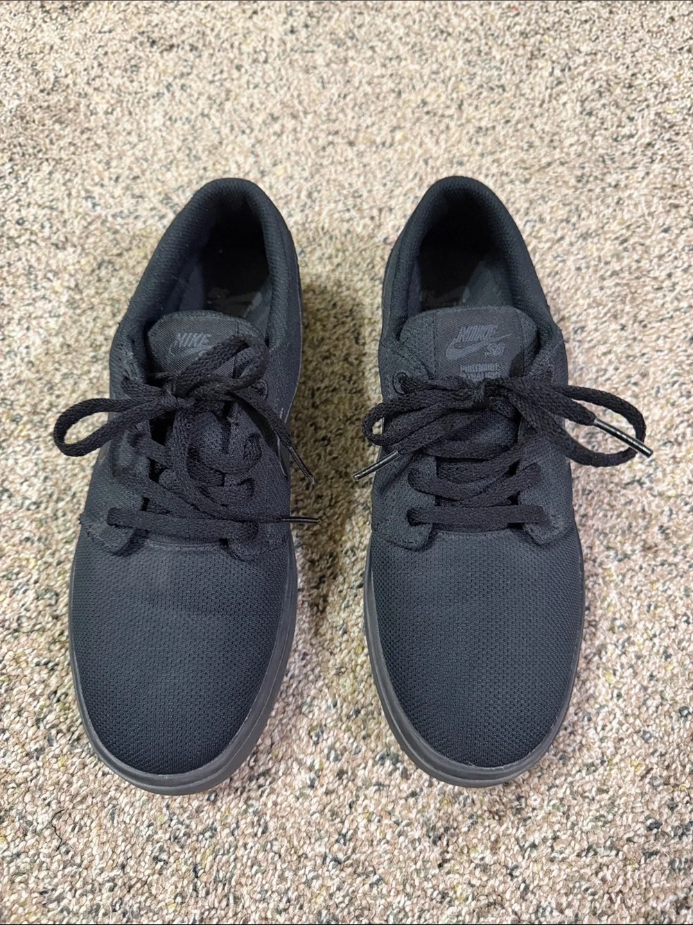 Nike Men's Black Low-Top Sneakers